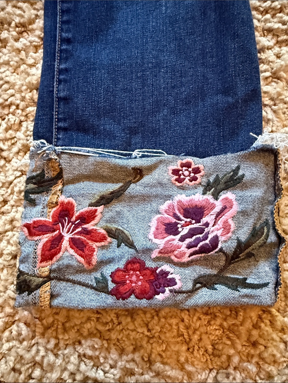 Driftwood Colette Embroidered Floral Cuff Straight Leg Jeans Size 30 Ankle Crop - Picture 4 of 9